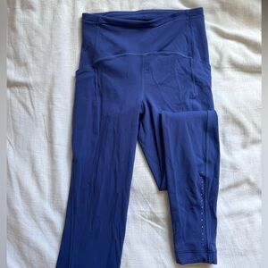 Lululemon exclusive color fast and free leggings with pockets